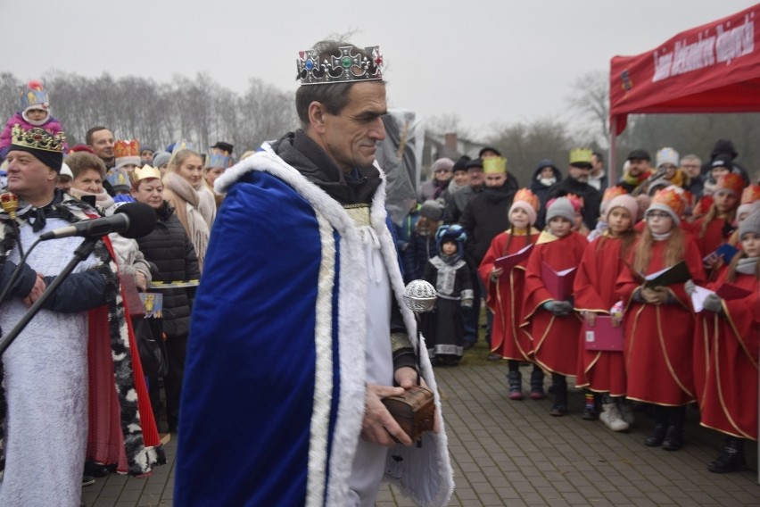 Orszak wyruszył spod kościoła pw. NPM Wspomożenia Wiernych w...