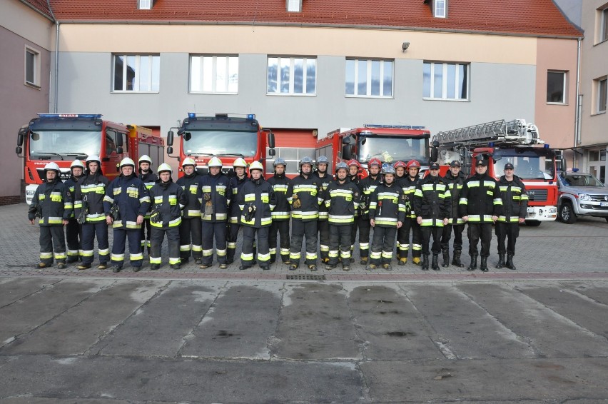 Ćwiczenia kościańskiego plutonu strażaków