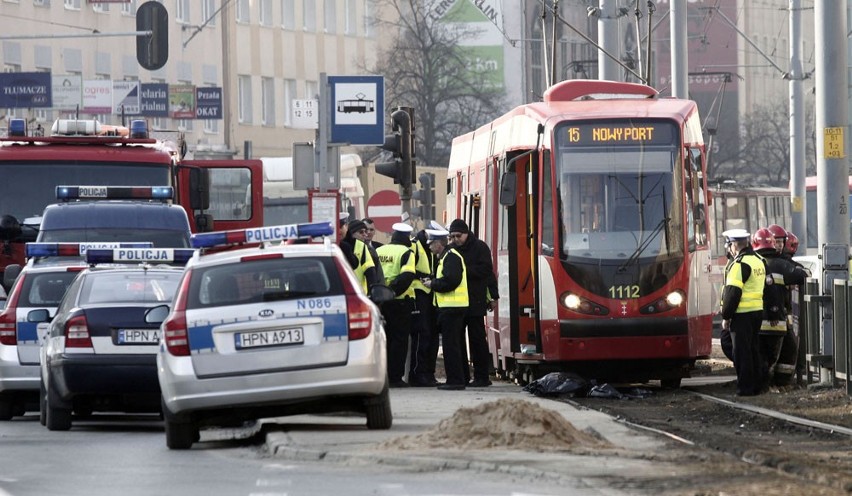 Śmiertelny wypadek we Wrzeszczu - tramwaj potrącił pieszego