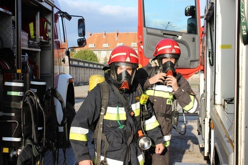 Ćwiczenia strażaków w jednostce wojskowej w Braniewie. Zobacz zdjęcia!