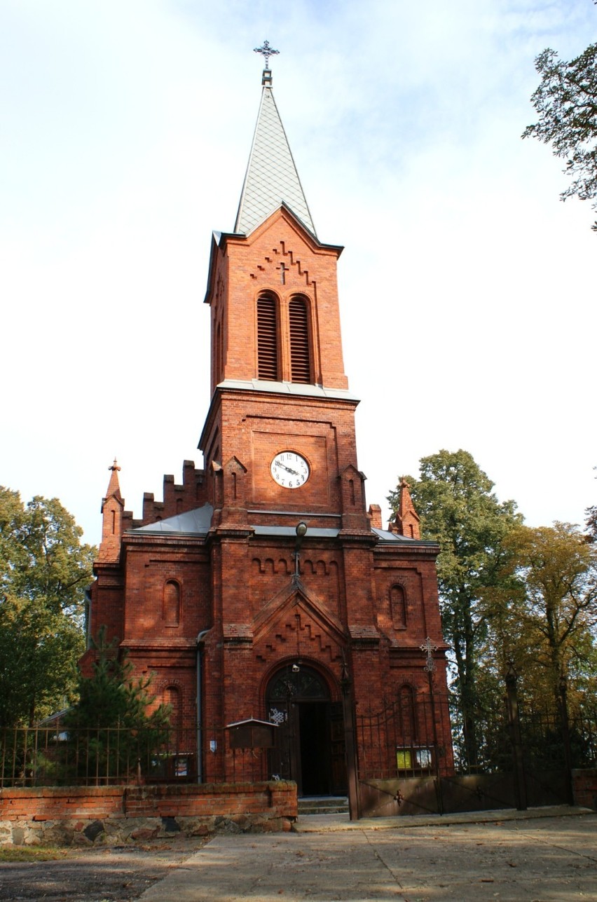 Kłóbka - gmina Lubień Krajeński, powiat włocławski, kościół...