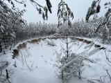Zapadliska w Olkuszu i okolicach przykrył śnieg i są słabo widoczne. Ludzie chodzą w niebezpieczne okolice… na sanki