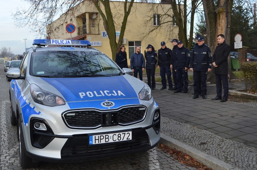 Nowy radiowóz dla głogowskiej policji. Kia Sportage trafiła do wydziału prewencji