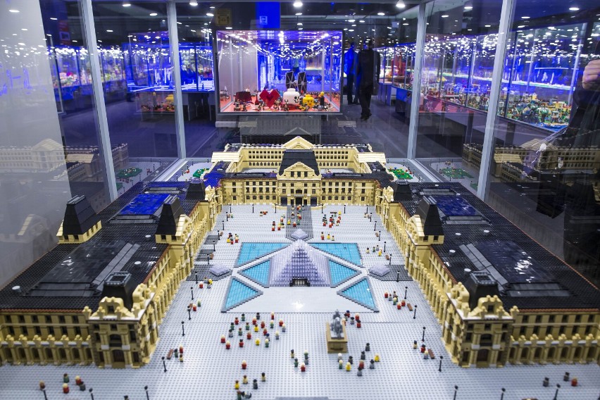 Największa w Europie wystawa budowli z LEGO. Do zobaczenia „Sokół Milenium”, krzywa wieża w Pizie i skocznia narciarska z klocków 