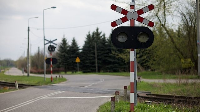 Śląskie. Bezpieczniej na 60 przejazdach kolejowo-drogowych