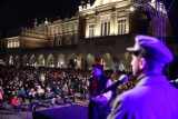 Kraków. Zaśpiewali wspólnie patriotyczne pieśni na rynku