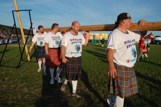 Uczestnicy Highlander Challenge: Tomasz Majewski, Piotr Małachowski, Łukasz i Sebastian Wentowie