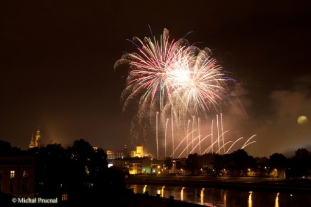 Pokaz sztucznych ogni Wianki 2015. Zmiany w komunikacji miejskiej i utrudnienia w ruchu