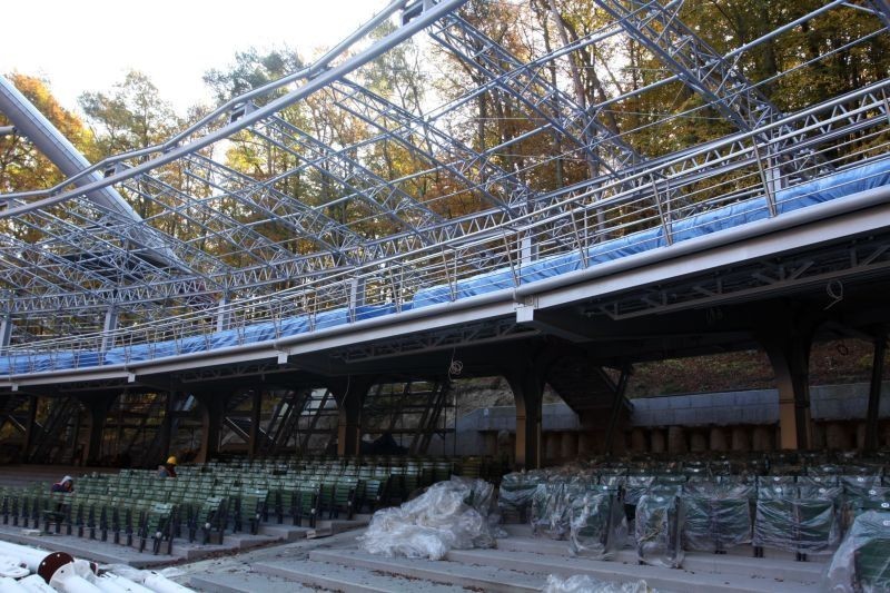 Sopot: Podstawa dachu Opery Leśnej już jest