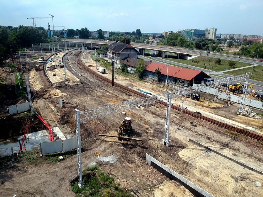 Zobacz, jak się zmienia stacja kolejowa Kraków Bonarka [ZDJĘCIA]