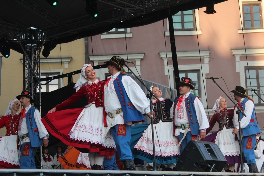 EUROFOLK Zamość 2017: "Gospodarze gościom": koncert Zespołu Pieśni i Tańca "Zamojszczyzna"