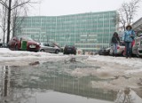 Tor przeszkód na parkingu Urzędu Wojewódzkiego