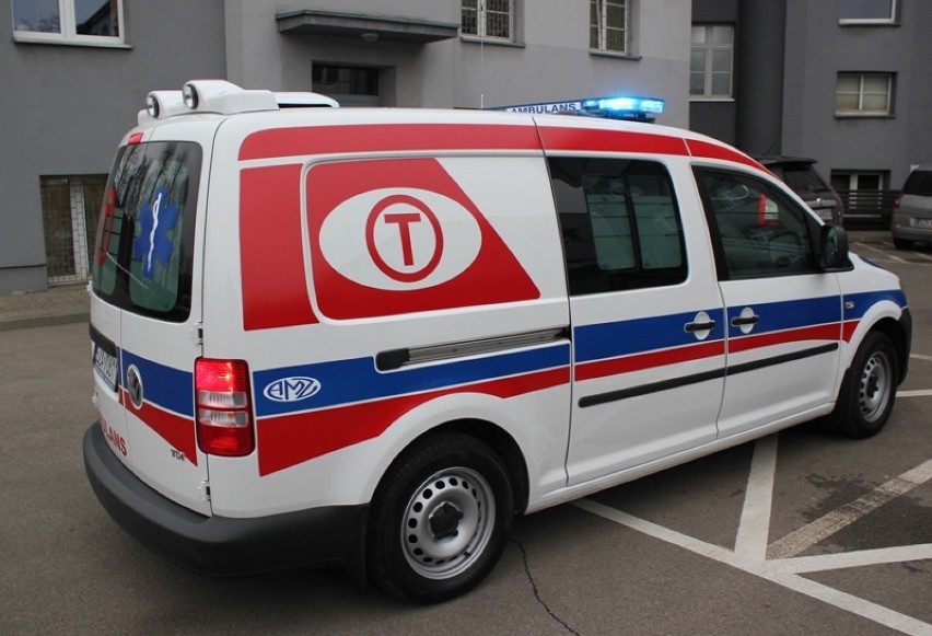Nowy ambulans dla Szpitala Powiatowego w Zawierciu [FOTO]