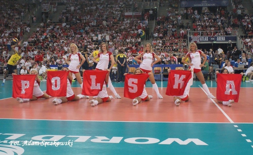 Cheerleaders FLEX Sopot. Zespół na co dzień tańczy na...