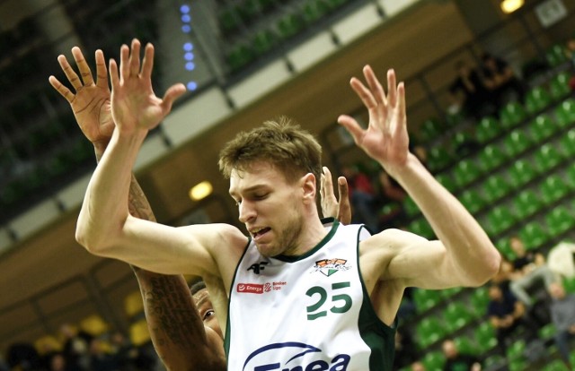 Jan Wójcik kolejny sezon spędzi w barwach Enei Zastalu BC Zielona Góra.