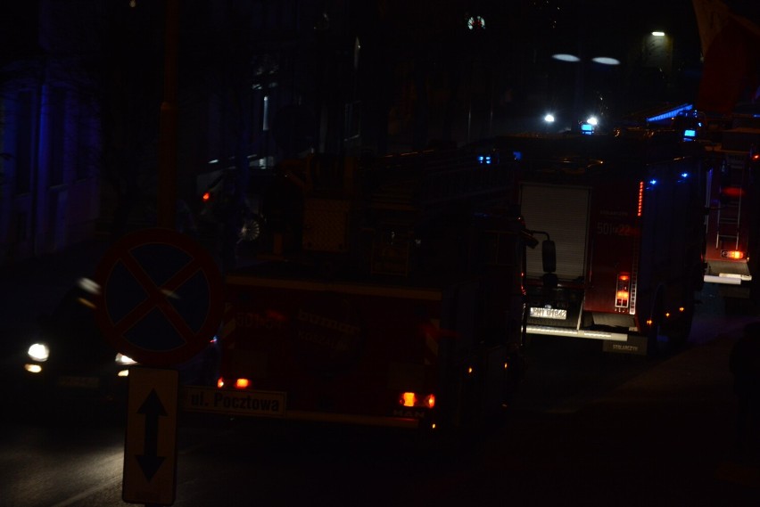 Akcja strażaków w jednym z budynków przy ulicy 17 Stycznia...