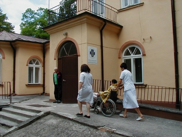 Czy zabytkowy dworek i park w Pławnie znajdą kupca?