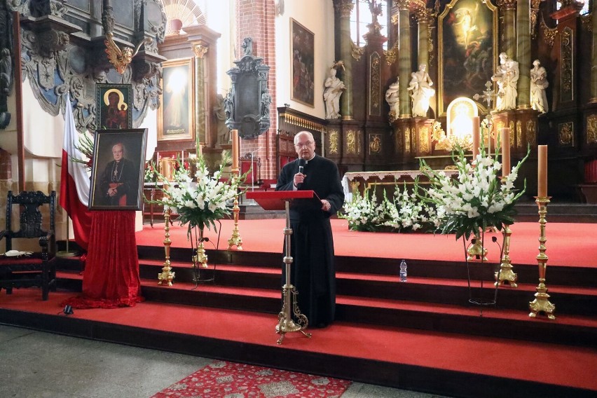 Legnicka katedra. Proboszcz katedry ksiądz Robert Kristman opowiadał o jej tajemnicach