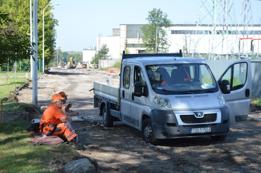 Trwa rozbudowa ulicy Kwiatkowskiego w Ostrowcu. Kiedy koniec? (ZDJĘCIA)