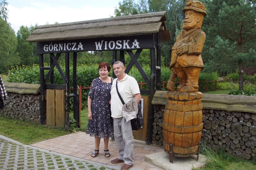 Mieszkańcy gminy Rogowo na wycieczce w Górniczej Wiosce. Zobacz zdjęcia