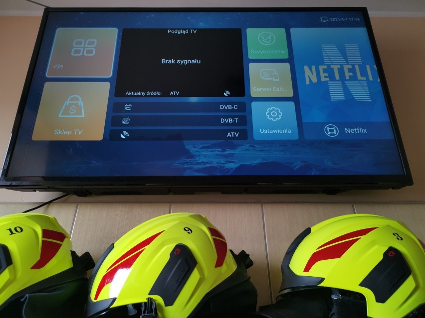 Telewizor w remizie usprawni działania strażaków. OSP Kamieńsk bierze udział w projekcie E-Remiza TV