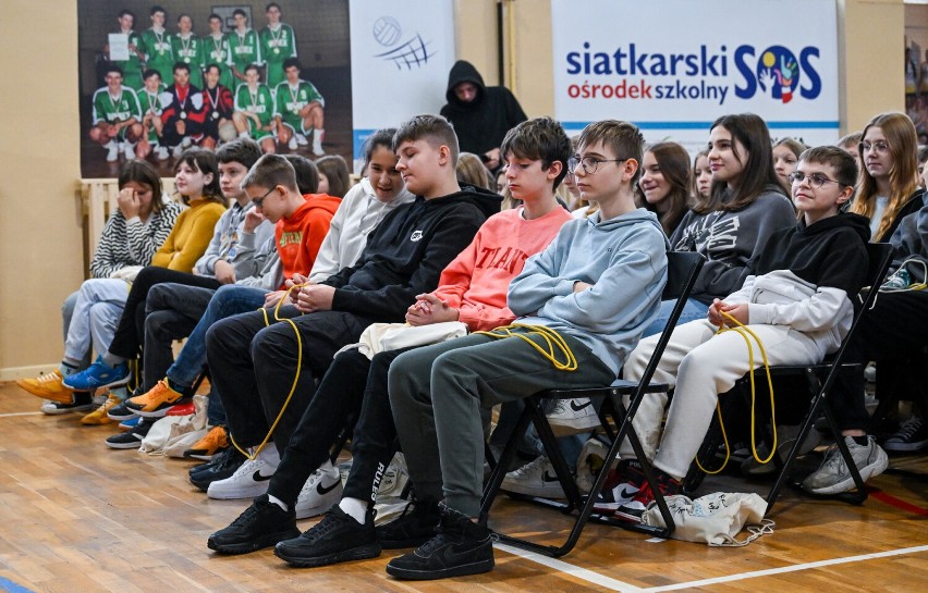 Mistrzynie sportu spotkały się z młodzieżą w Wieluniu. Była to ostatnia tegoroczna odsłona projektu Fundacji Otylii Jędrzejczak 