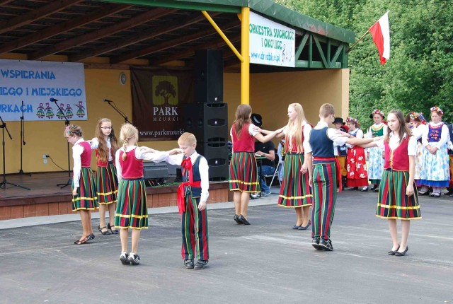 Zespoły folklorystyczne z gminy Drużbice