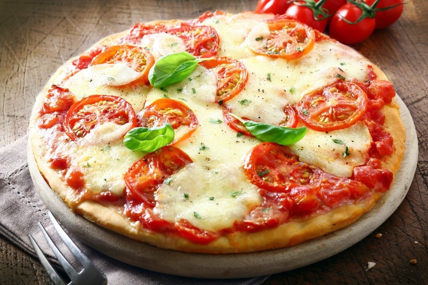 Pizza to przykład produktu zawierającego jednocześnie...