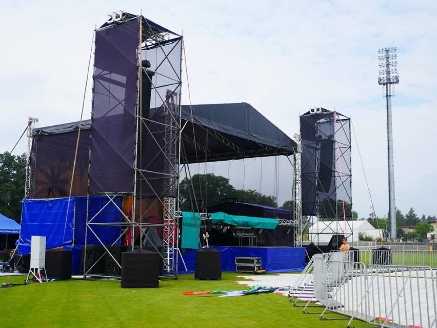 Scena i plaża czekają na festiwalowiczów