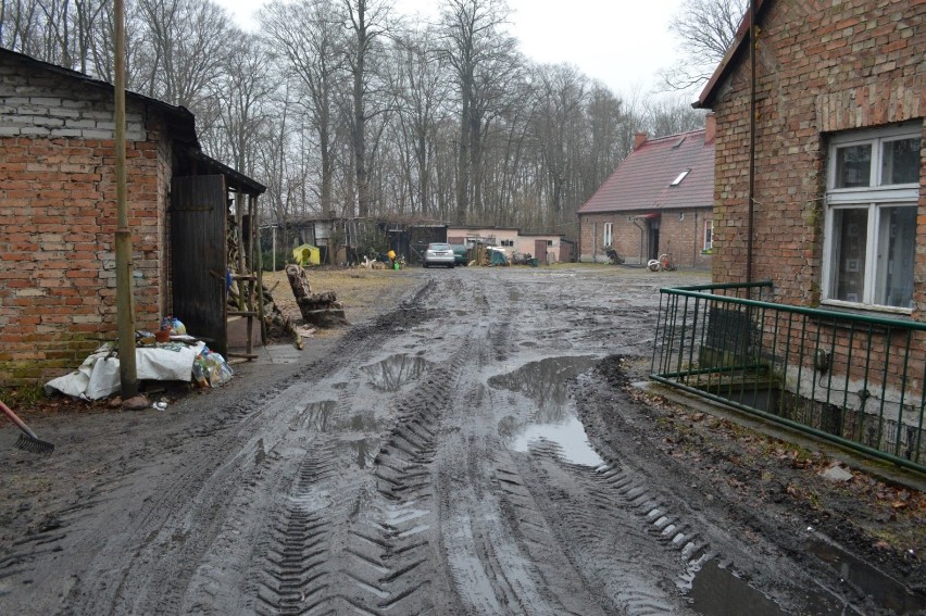 Człuchów. Nowi i starzy lokatorzy "socjalnego" przy ul. Kusocińskiego - awantury i wyzwiska to codzienność...