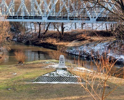 Na razie jedyną "atrakcją" w słynnym Trójkącie Trzech Cesarzy jest obelisk...