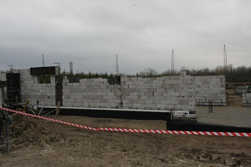 Wmurowali kamień węgielny pod budowę Centrum Logistycznego FruVitaLand. ZDJĘCIA