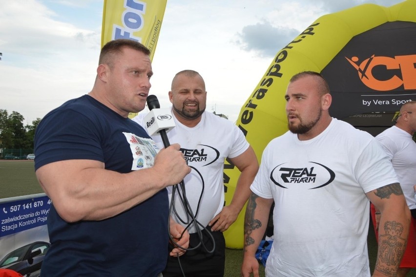 Konrad Karwat spod Łowicza na podium mistrzostw świata strongmanów na Ukrainie [ZDJĘCIA]