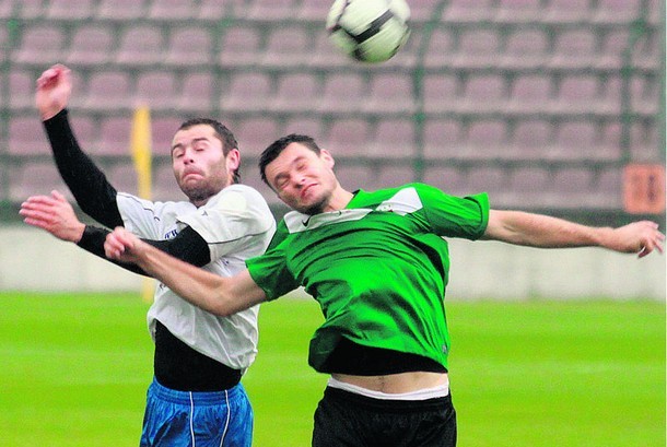  Kolejka 1 - 4-5 sierpnia 
 Flota Świnoujście 	-	 Olimpia Grudziądz 	
 Ruch Radzionków 	-	 Termalica Bruk-Bet Nieciecza 	
 Sandecja Nowy Sącz 	-	 Zawisza Bydgoszcz 	
 GKS Tychy 	-	 Kolejarz Stróże 	
 Miedź Legnica 	-	 Bogdanka Łęczna 	
 Okocimski KS Brzesko 	-	 Cracovia 	
 Arka Gdynia 	-	 Warta Poznań 	
 GKS Katowice 	-	 Łódzki KS 	
 Stomil Olsztyn 	-	 Dolcan Ząbki

Piłka nożna w woj. śląskim:  Przeczytaj o niej wszystko!