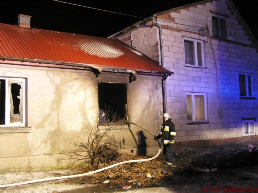 W miejscowości Wielkie pożar zniszczył dom.