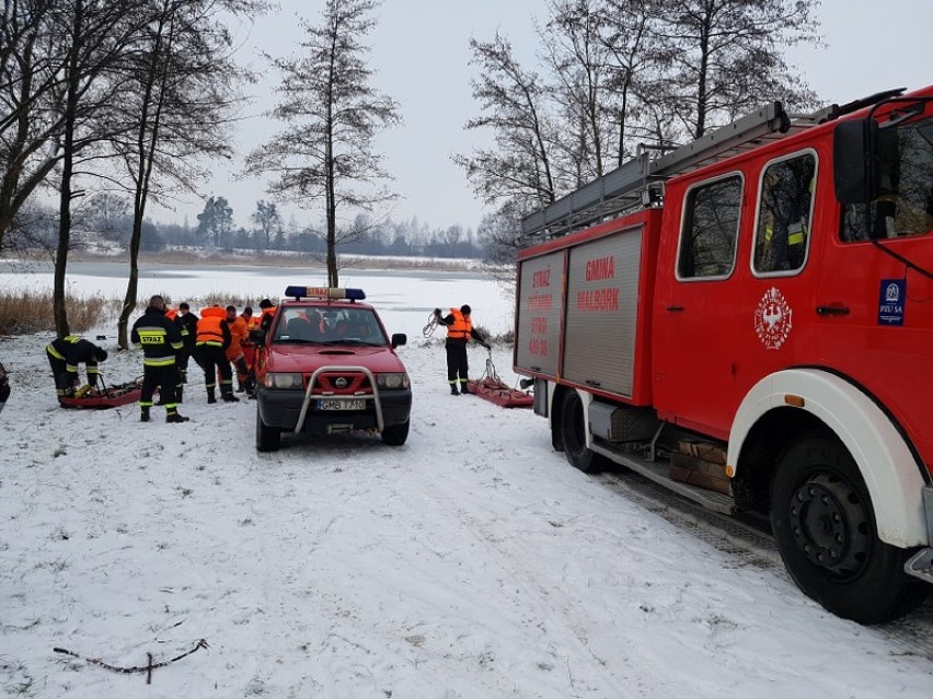 Malbork. Strażacy szkolili się na Nogacie z ratownictwa lodowego [ZDJĘCIA]