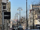 Lampy na głównej ulicy Bydgoszczy paliły się w dzień. Dlaczego?