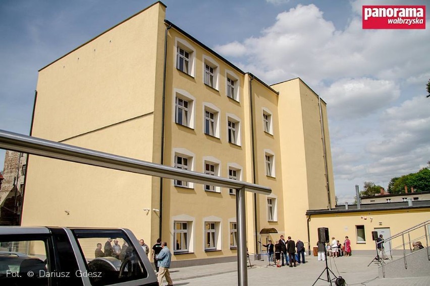 W Wałbrzychu oddano do użytku budynek po byłym gimnazjum nr 4, przy ul. 1 Maja 149