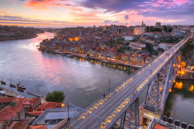 Symbol miasta Porto - dwukondygnacyjny most Ponte Dom Luís I