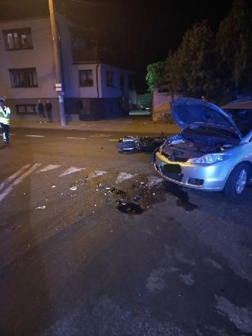 Kolizja - zderzenie samochodu osobowego z motocyklem w Czempiniu