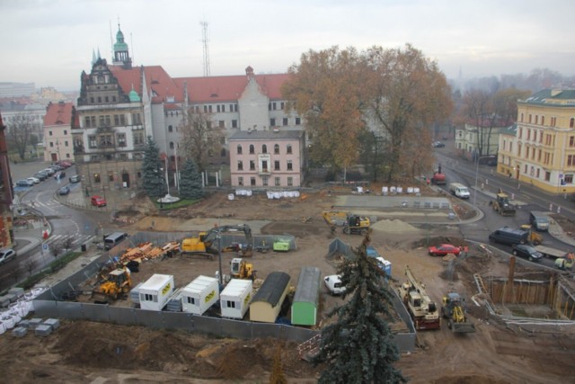 Trwa przebudowa Placu Słowiańskiego. Co już zrobiono? --->>>