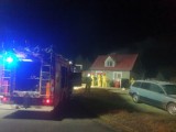 Nocny pożar w gminie Dolsk. Ogień pojawił się w piwnicy domu jednorodzinnego w Małachowie