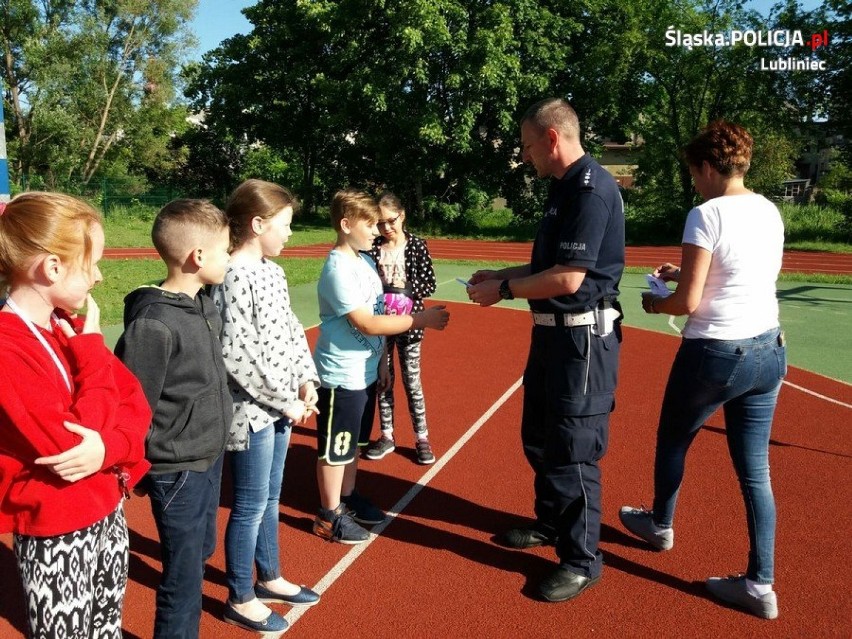Lubliniec: około 100 uczniów Szkoły Podstawowej nr 1 zdało egzamin na kartę rowerową [ZDJĘCIA]