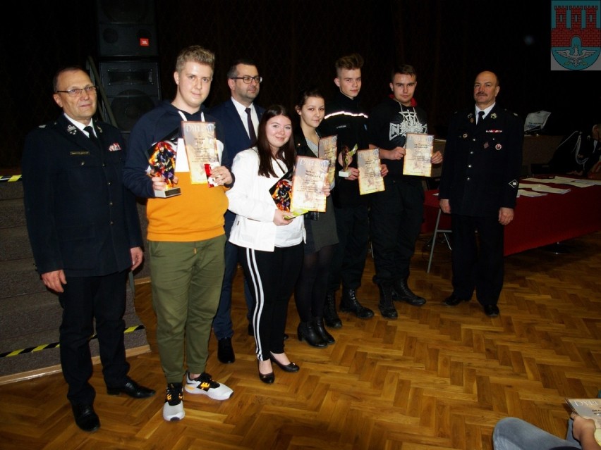 Gminny Turniej Wiedzy Pożarniczej w Warcie  [FOTO, WYNIKI]