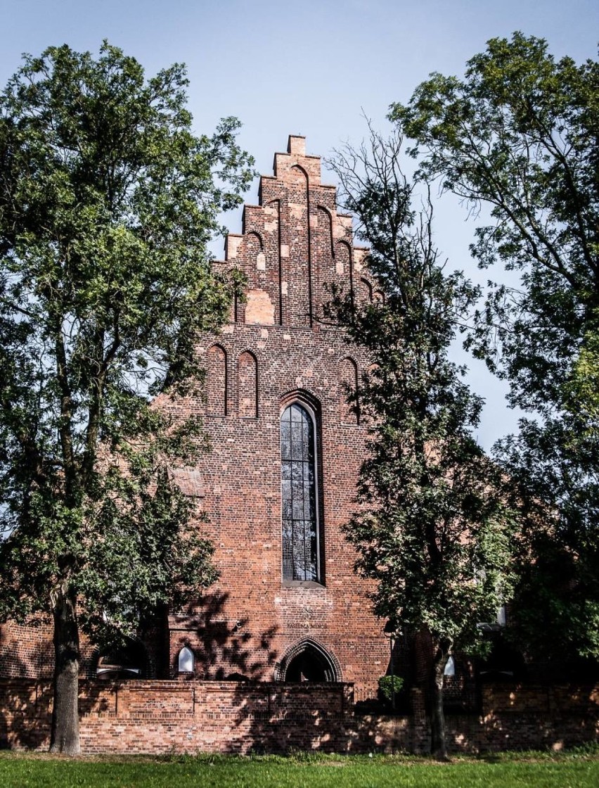 Kościół w stylu gotyckim zbudowany w pierwszej połowie XV...