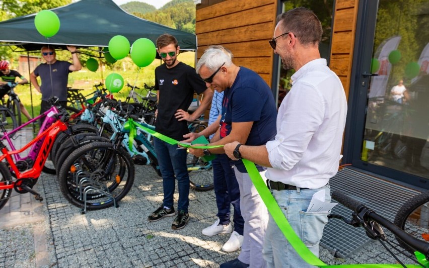 W Sokołowsku otwarto wypożyczalnię rowerów elektrycznych