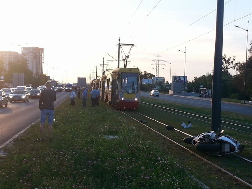 Wypadek motocyklisty na Rokicińskiej w Łodzi