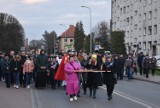 Droga krzyżowa przeszła ulicami parafii Najświętszego Zbawiciela w Pleszewie