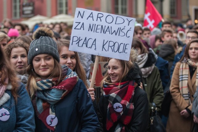 W Marszu Ponad Podziałami w Gdańsku wzięło udział 1500 uczniów szkół średnich [6.02.2019]