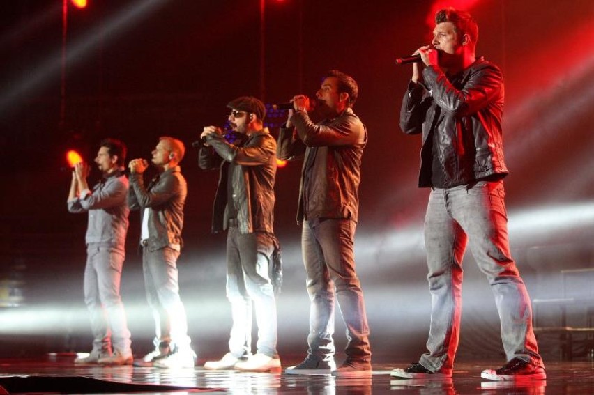W 2014 w hali wystąpił zespół Backstreet Boys.